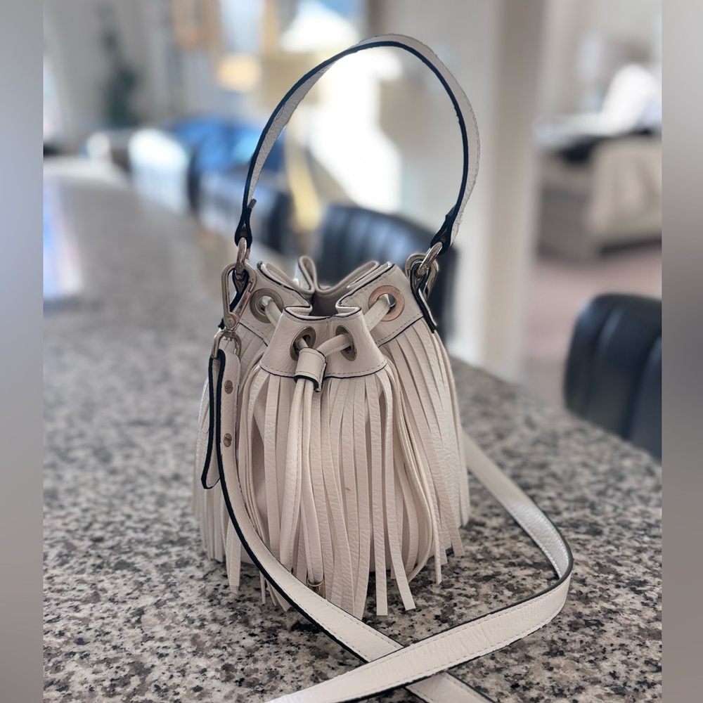 Sondra Roberts SR2 Squared Mini White Fringe Bucket Bag – Great Condition